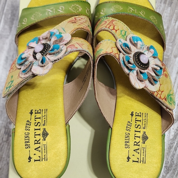 L’Artiste by Spring Step Classical Leather Flower Wedge Sandals Comfort Size 9 - Picture 4 of 11